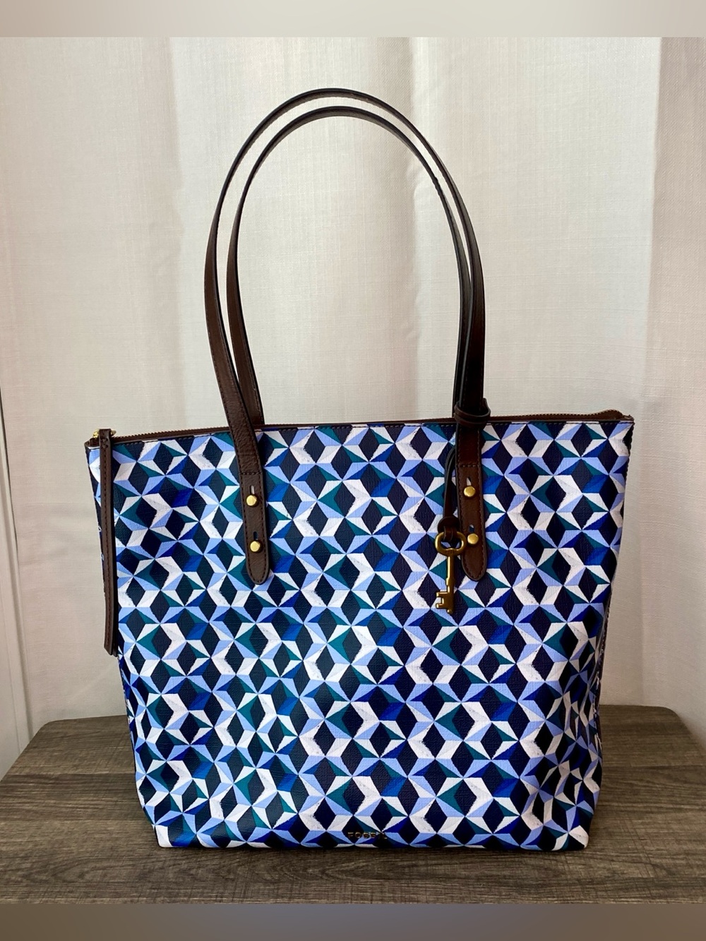 Fossil Geometric Pattern Tote Bag in Blue and White Large Shopper MUST SELL - Picture 2 of 10